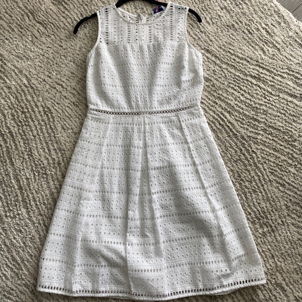 NWT white lace Vineyard Vines sundress